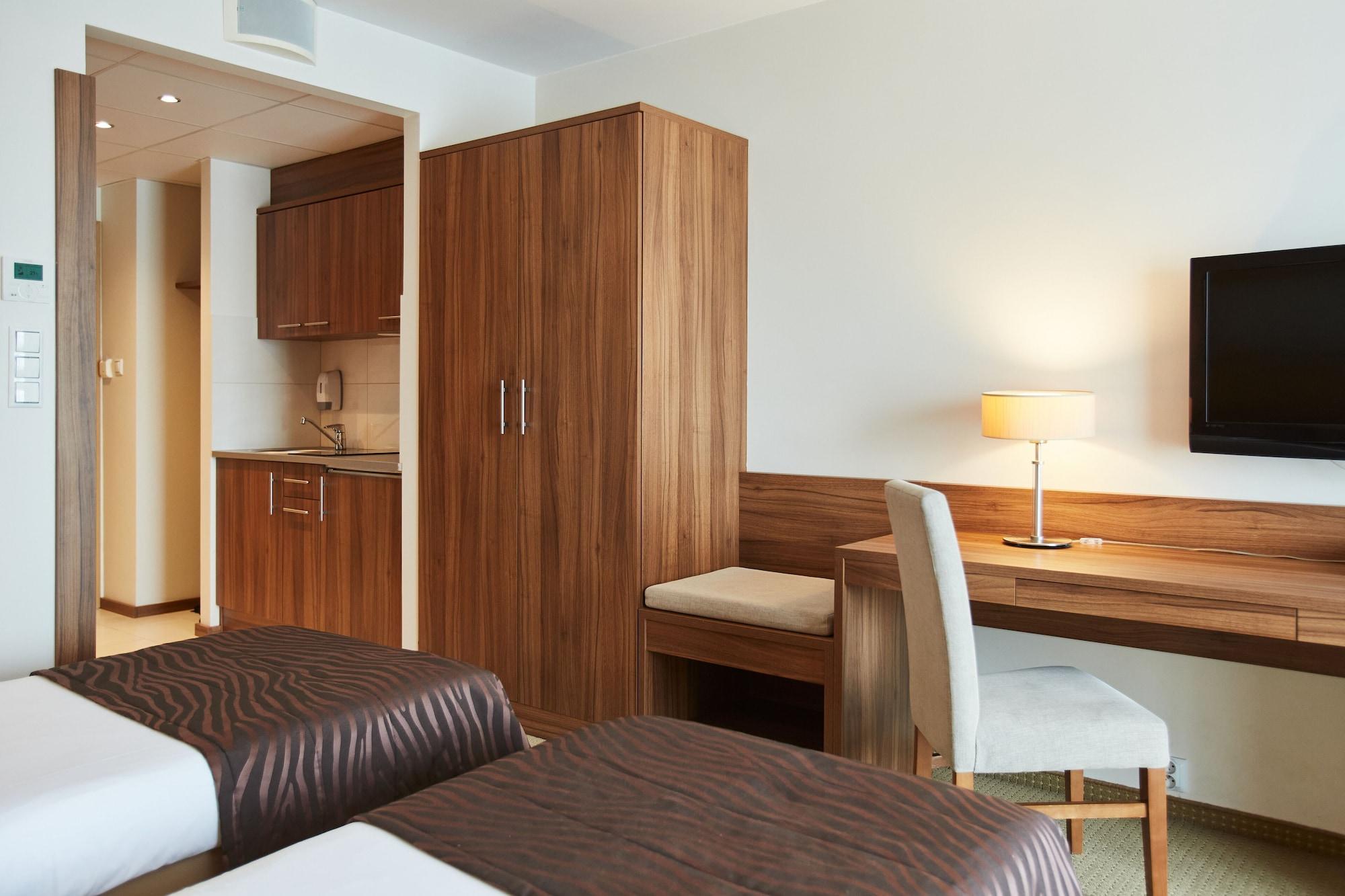 Arche Hotel Pulawska Residence Warszawa Extérieur photo